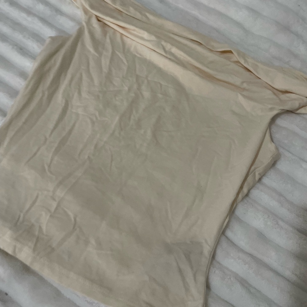 Reformation Cream Off-Shoulder Stretch blouse - Picture 5 of 16
